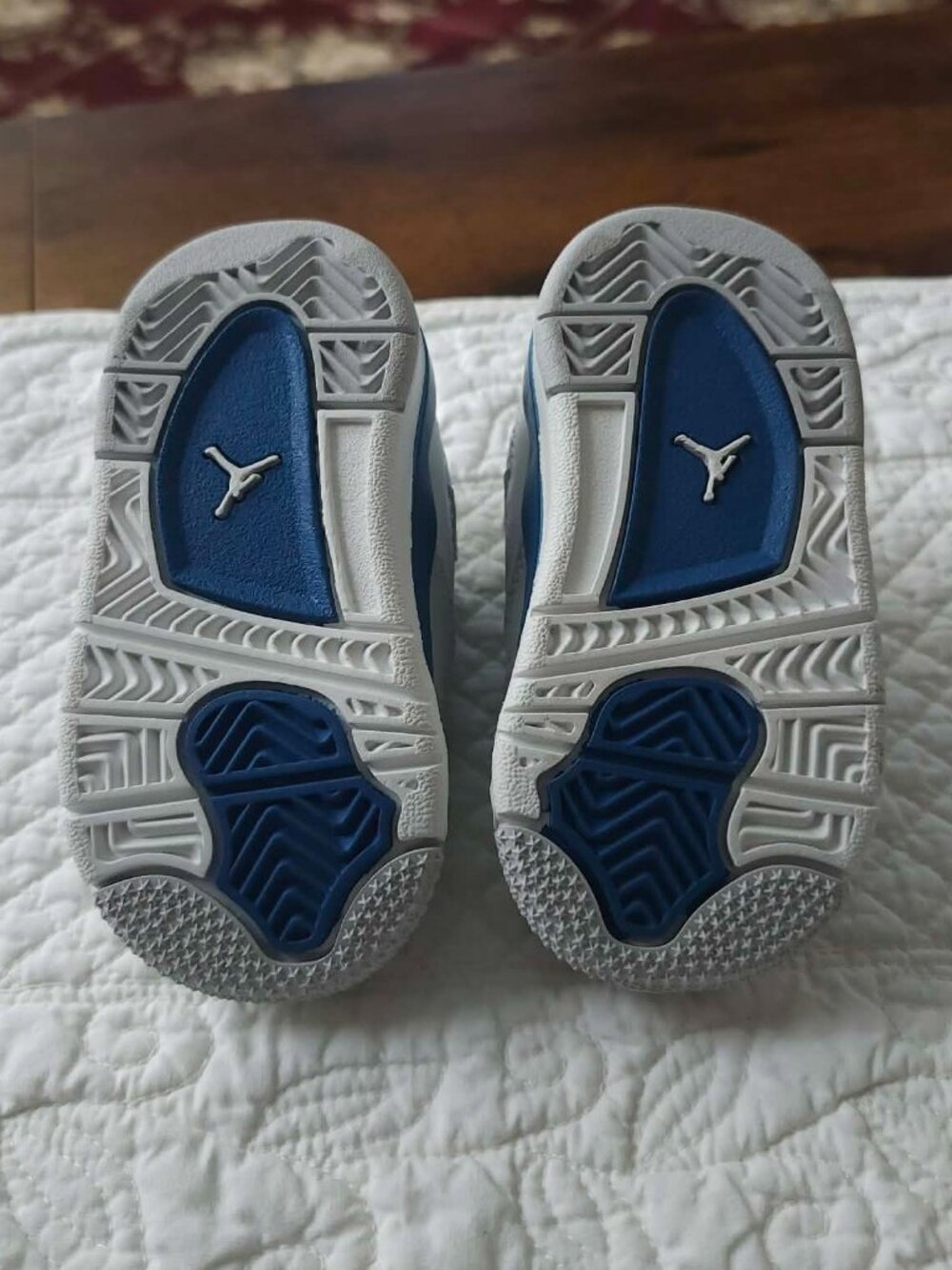 Baby Jordan 4 Retro Military Blue White Toddler Size 4C - Picture 3 of 8